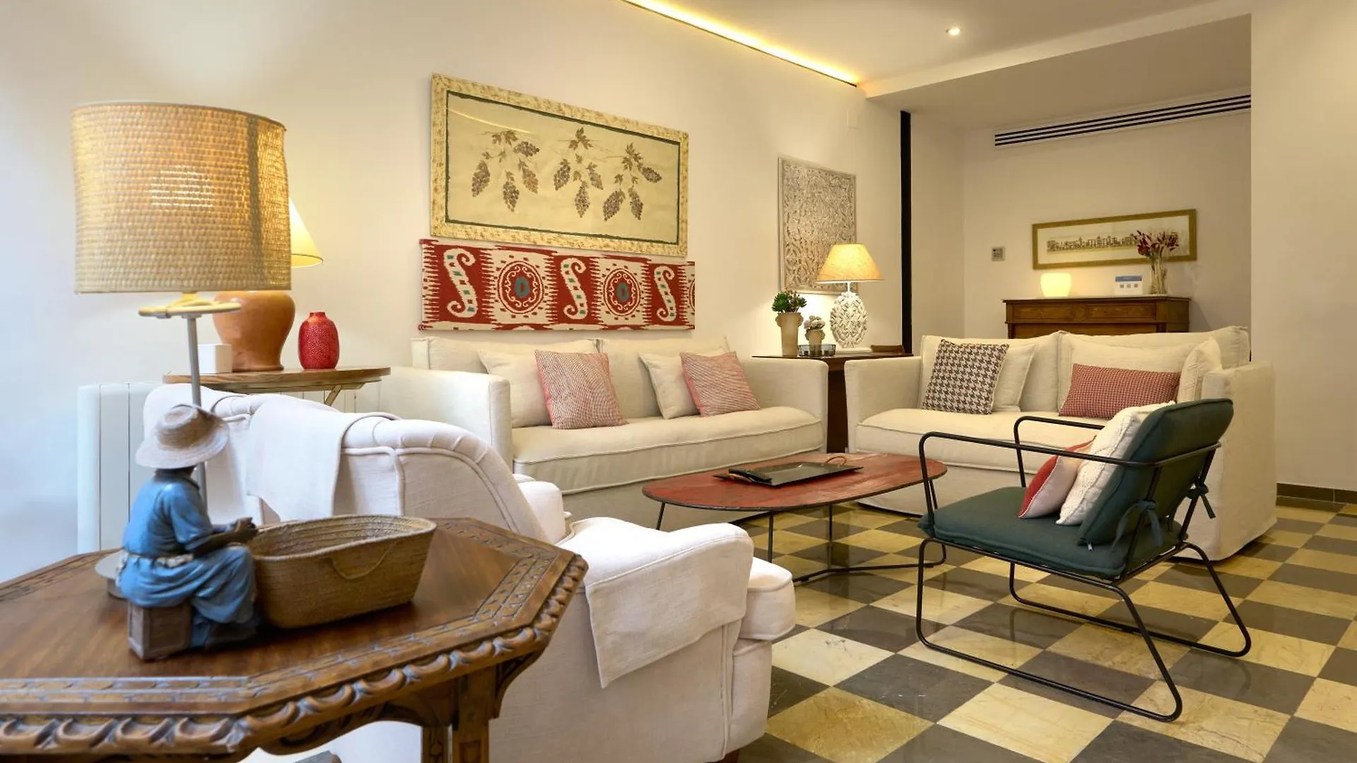 San Bernardo Villa Seville 0*,